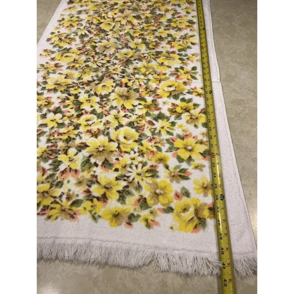 Vtg 70s Springmaid Bath Towel Floral Fringe 100% Cotton USA Made EUC